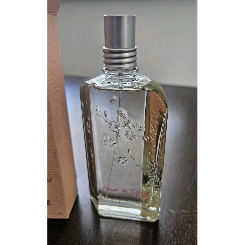 L'Occitane Cherry Blossom Eau De Toilette for Women 75ml/2.5oz - Picture 3 of 6